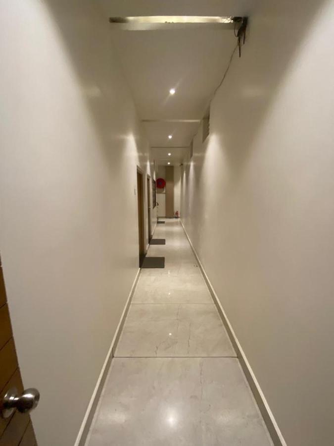 Hotel Raghupati Ayodhya Ngoại thất bức ảnh