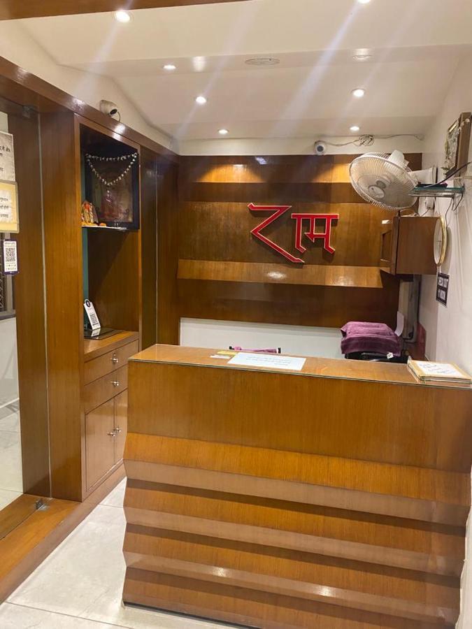 Hotel Raghupati Ayodhya Ngoại thất bức ảnh